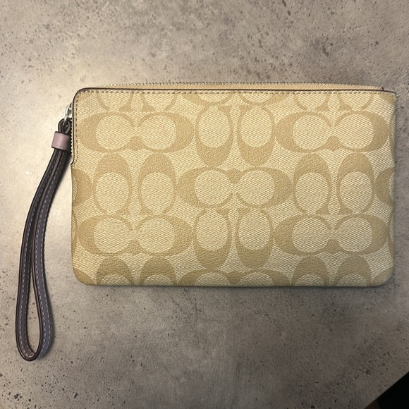 Coach corner zip wristlet. - Picture 2 of 3